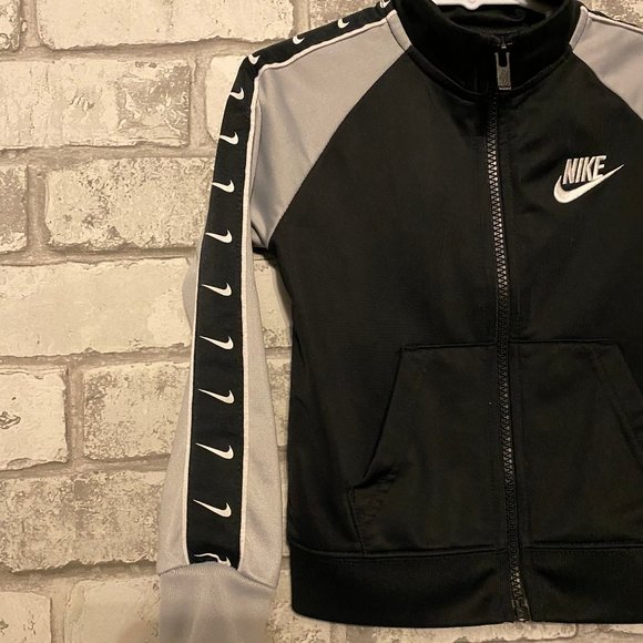 Nike Track Jacket Size 3 - Picture 2 of 5